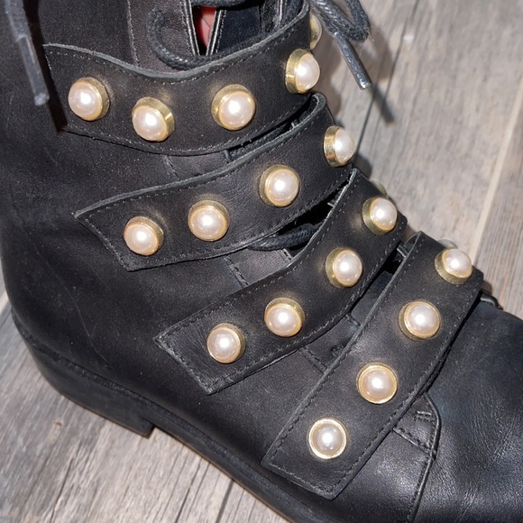 Zara Trafaluc Black Leather Pearl Studded Strap Booties. Size 36 - Picture 3 of 4